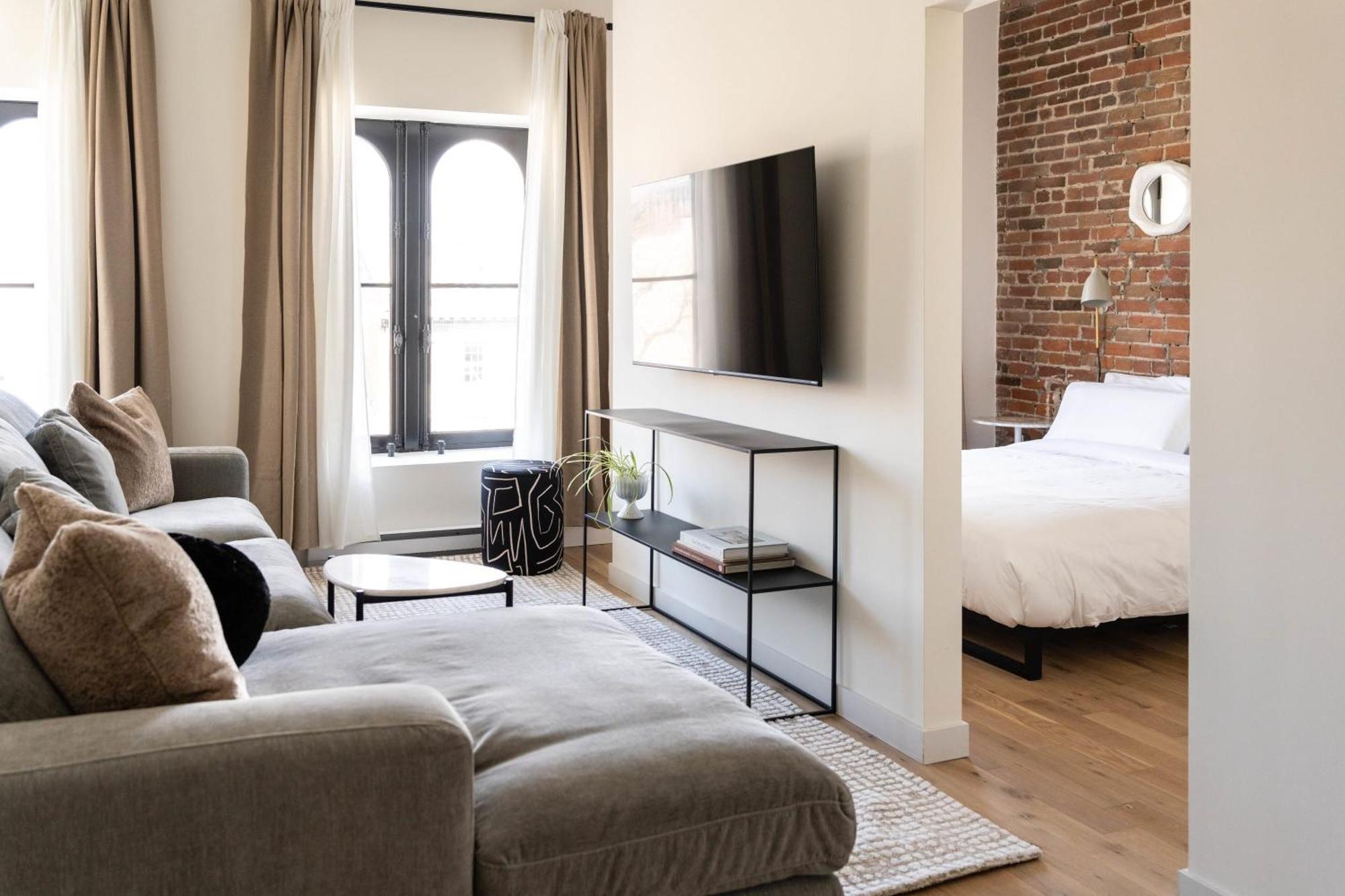 Maison Place Jacques-Cartier By Luxury In Transit Montreal Exterior foto